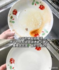 厨房垃圾桶异味重？倒一勺小苏打+盖紧，臭味立刻消失