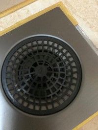 地漏防臭？水袋密封压住口！